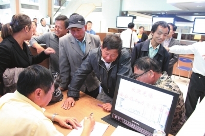 海安日报数字报刊平台-脱贫致富在路上