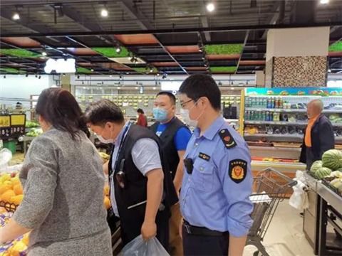 海安市场监管局李堡分局开展食品安全抽检工作